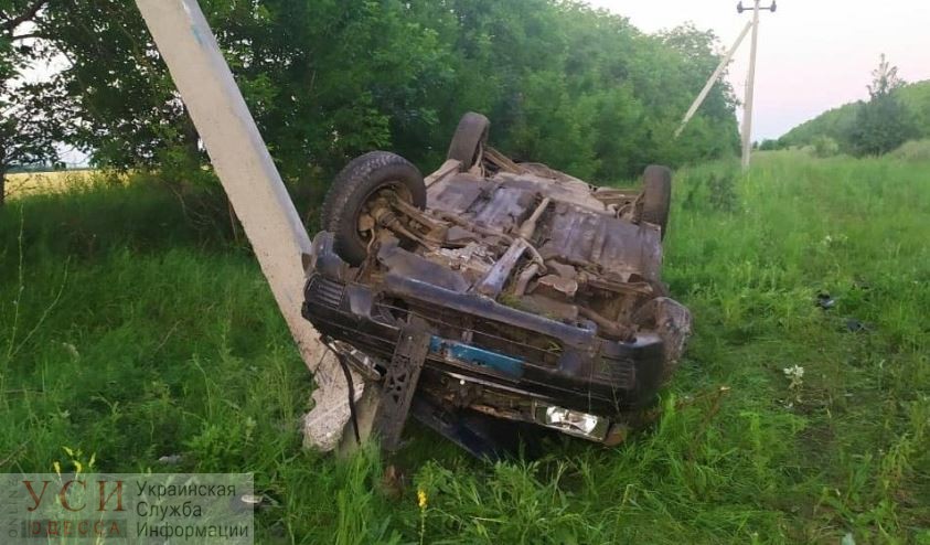 Смертельное ДТП в Одесской области: автомобиль врезался в электрическую опору «фото»