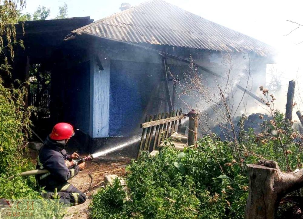 В Подольском районе из-за детских игр с огнем загорелся дом (фото) «фото»