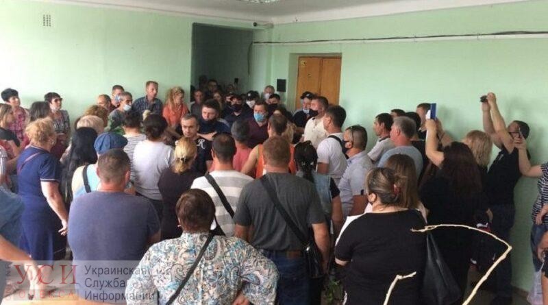 В Болграде протестующие захватили райадминистрацию: власти говорят о провокаторах (видео) «фото»