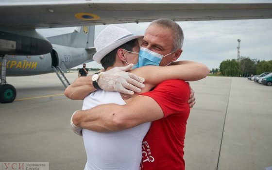 Одесские моряки после 3 лет в ливийской тюрьме вернулись в Украину (фото) «фото»