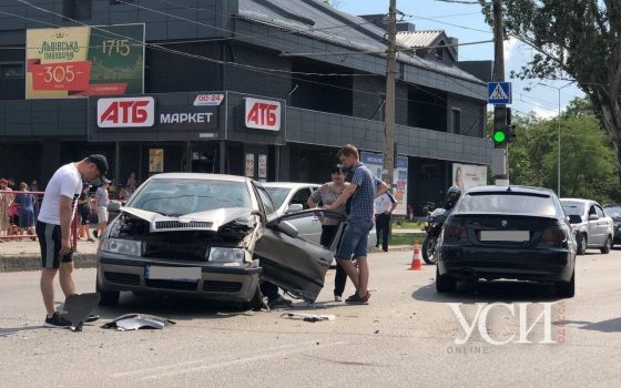 Два ДТП на поселке Котовского: на Николаевской дороге образовалась масштабная пробка (фото) «фото»