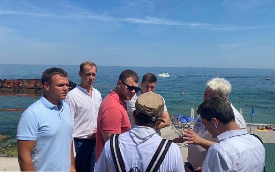 Эпопея с Delfi: Криклий назвал ситуацию чрезвычайной и отказал судовладельцу в подъеме танкера ОБНОВЛЕНО «фото»