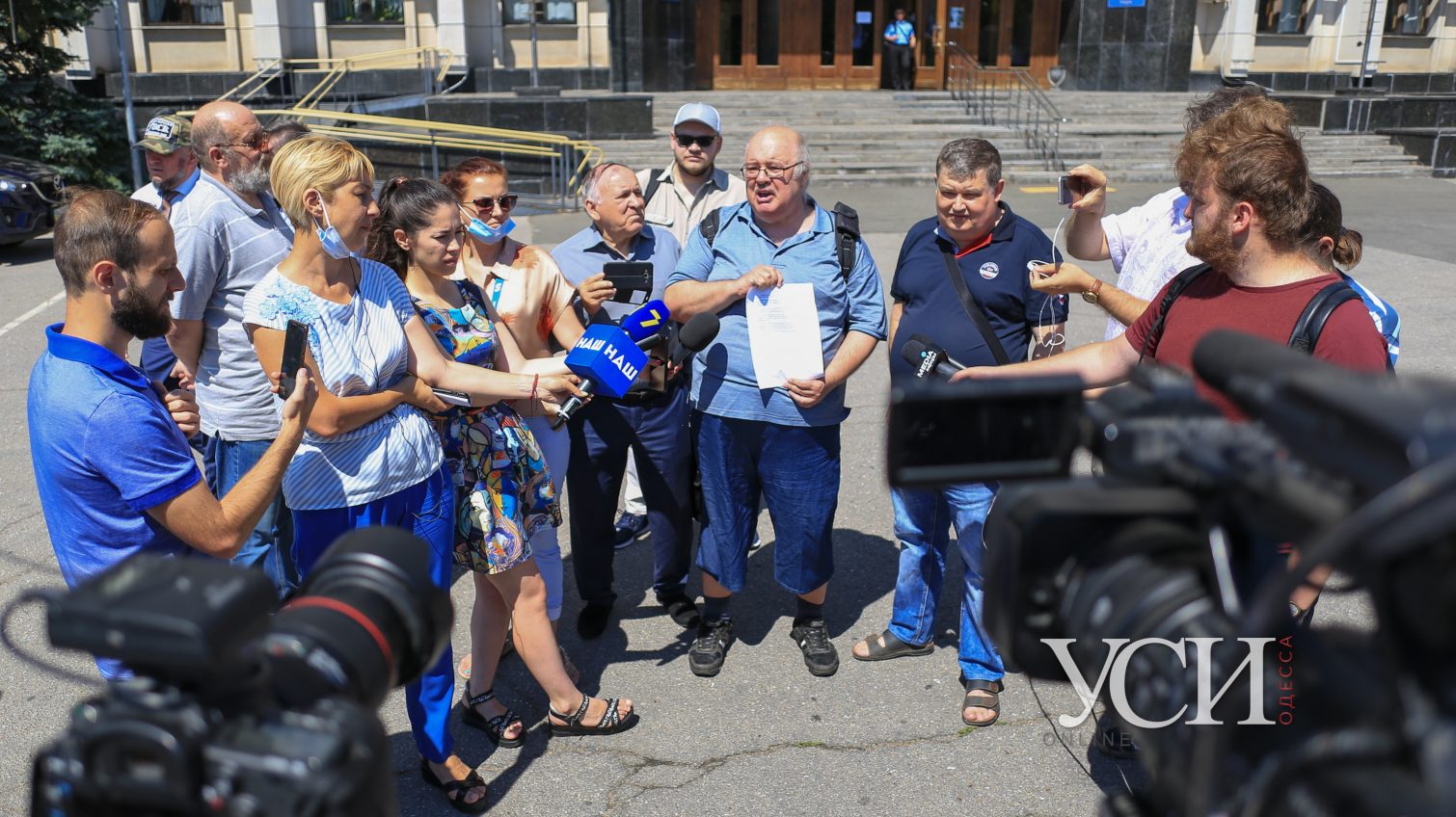 Одесские журналисты вышли на акцию протеста из-за закона “О медиа” (фото) «фото»