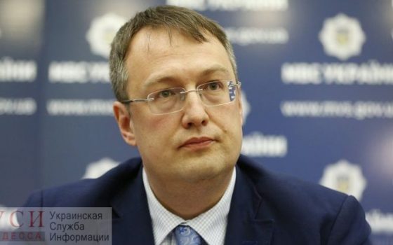 Штрафы за оскорбление полицейских хотят увеличить в 10 раз «фото»