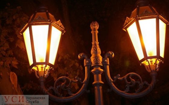 В Одессе мужчина украл городские фонари и сдал на металлолом: он сядет на 3 года «фото»