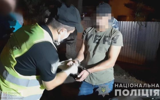 В Одессе поймали фальшивомонетчика с поддельными купюрами на 50 тысяч (фото, видео) «фото»