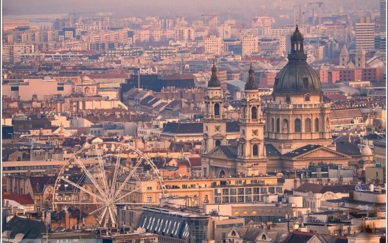 Венгрия разрешила украинцам въезд в страну, но не всем «фото»