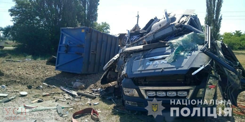 На трассе Одесса – Рени в аварии погибло двое людей, еще двое – в больнице (фото) «фото»