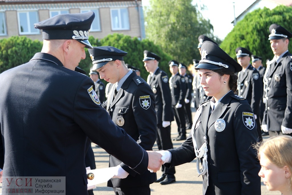 В Одесском университете внутренних дел состоялся выпуск новых офицеров полиции (фото) «фото»