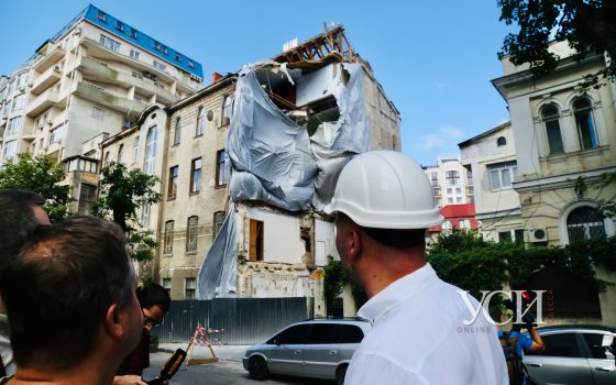 На Ясной начали подготовительные работы к демонтажу аварийной стены (фото) «фото»