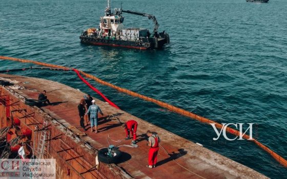 В мэрии назвали причину разлива нефтепродуктов с Delfi «фото»