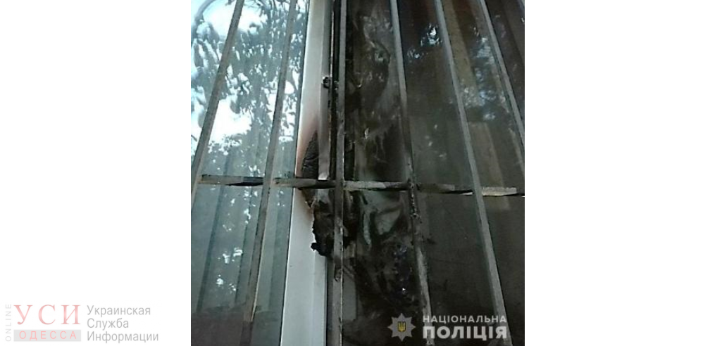Ночью на Варненской неизвестный пытался поджечь квартиру «фото»