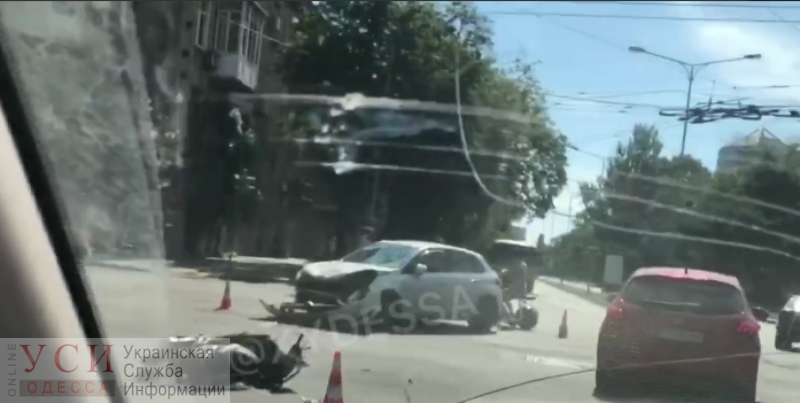 Авария в центре Одессы: есть пострадавшие (видео) «фото»