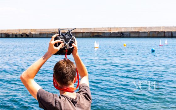 Свой парус: В одесском яхт-клубе прошли гонки на радио-моделях (фоторепортаж) «фото»