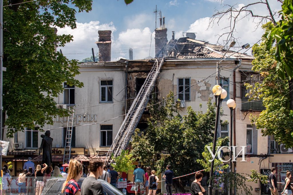 Пожар на Бунина: дом все еще не законсервировали, а жильцы опасаются новых разрушений (фото) «фото»