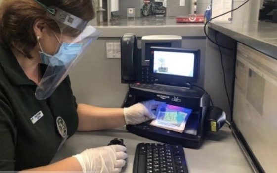 Двух гражданок Турции не пропустили в Одесском аэропорту из-за липовых виз «фото»