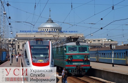 В августе хотят полностью восстановить движение всех поездов по Украине «фото»