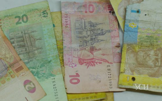 Изношенные банкноты теперь принимают все банки Украины «фото»