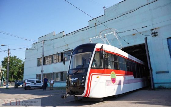 В Запорожье появился клон одесского трамвая “Одиссей” (фото) «фото»