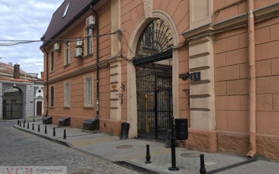 Старинные плиты в Воронцовском переулке положит подруга Труханова «фото»