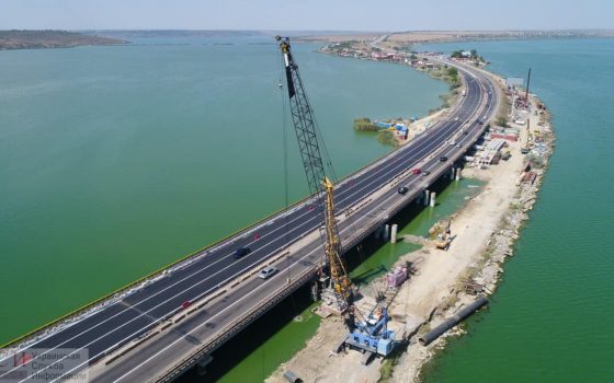 Будет шесть полос: начали ремонт левой части моста через Хаджибейский лиман «фото»