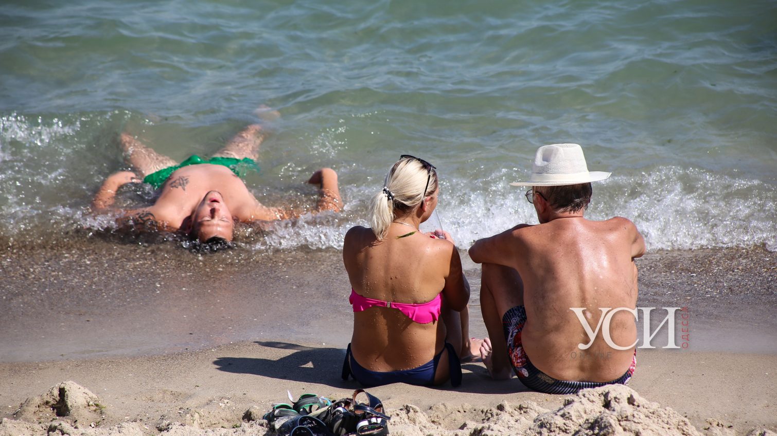 Лето, море, август: одесские пляжи, отчаянные рыбаки и “мобильный” фастфуд (фоторепортаж) «фото»