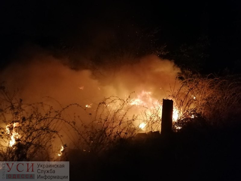 Рекордная засуха: за ночь в Одесской области тушили 23 пожара и спасали две электроподстанции «фото»