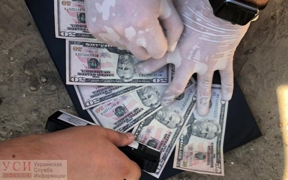 В Белгороде-Днестровском на взятке в 350 долларов задержали пограничника (фото) «фото»
