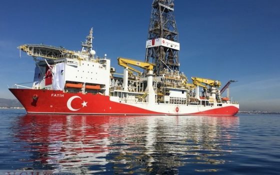 Турецкое судно нашло крупное месторождение газа в Черном море «фото»
