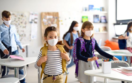 Карантинный учебный год: на урок без маски – можно, а по школе ходить – нельзя «фото»