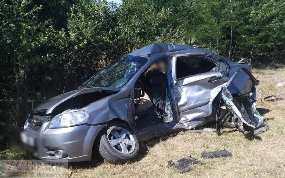 На трассе Одесса-Киев столкнулись две легковушки: погиб водитель (фото) «фото»