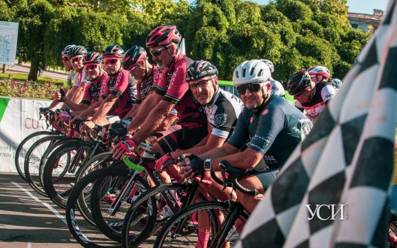 Второй день велогонки: перекрытый центр и полные азарта участники (фото) «фото»