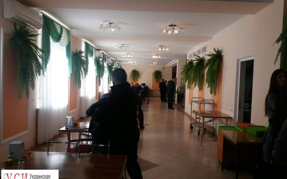 В облсовете дают миллион своей столовой, которая не работала во время пандемии «фото»