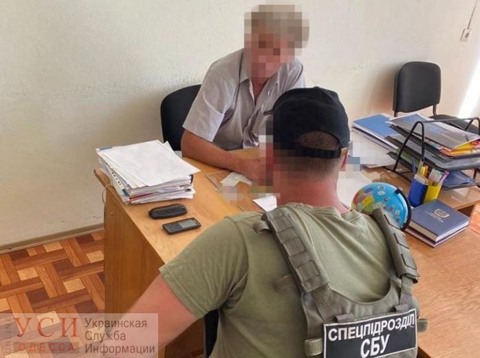 Главу одного из сельсоветов в Одесской области поймали на взятке за аренду земельного участка (фото) «фото»