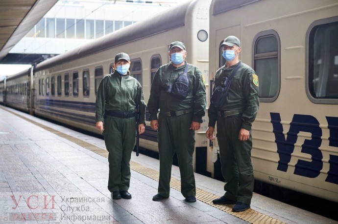 В поездах появилась военизированная охрана «фото»