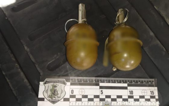 В Измаиле задержали вооруженного мужчину с гранатами и пистолетом (фото, видео) «фото»