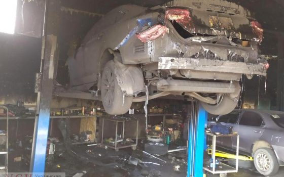 В Белгород-Днестровском районе горела СТО: удалось спасти пять машин (фото) «фото»