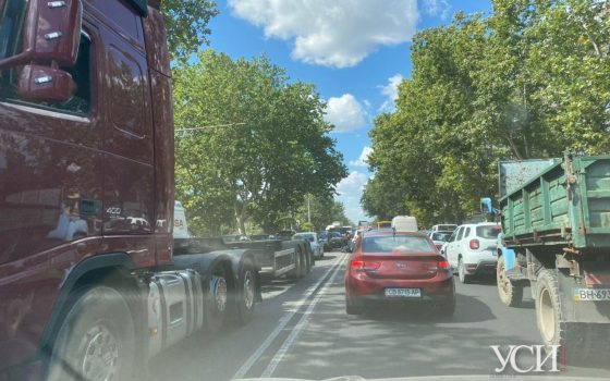 Огромная пробка к автовокзалу образовалась из-за масштабного ДТП (фото) «фото»