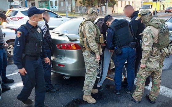 Связывали и пытали: в Одессе задержали преступную группировку (фото, видео) «фото»