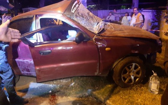 В Черноморке легковушка влетела в столб: водитель в больнице «фото»