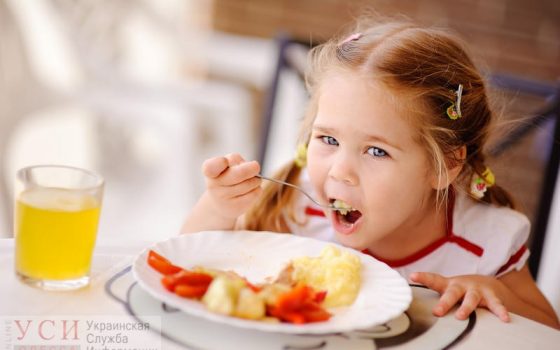 Ученики одесских школ будут получать безлактозное и безглютеновое питание «фото»