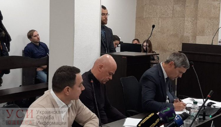 ВАКС отказался объединять дела Труханова по декларациям «фото»