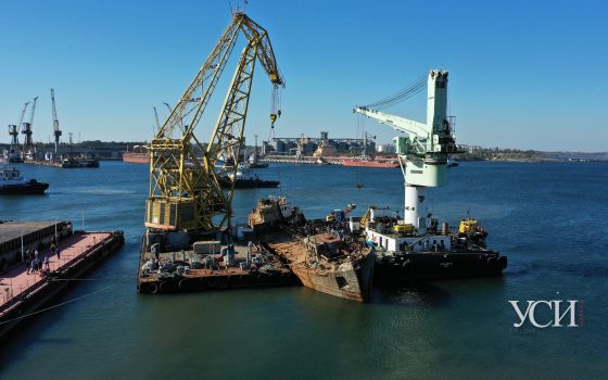 Подъем танкера Delfi обошелся в 500 тысяч долларов: частник или АМПУ могут претендовать на компенсацию «фото»