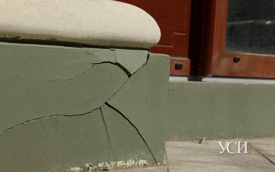 Трещин на доме Руссова становится все больше (фото) «фото»