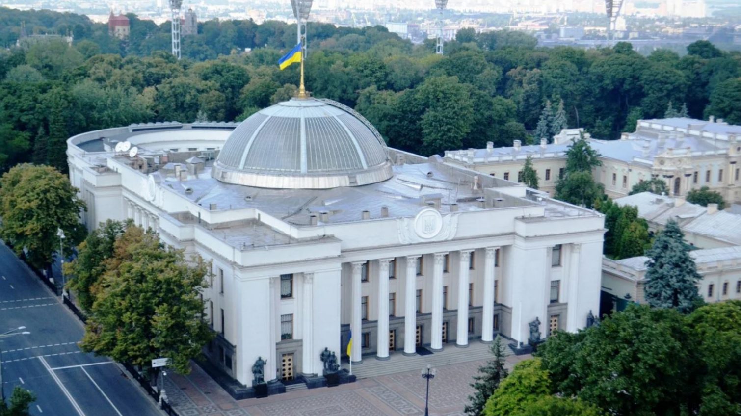 Верховная Рада займется расследованием коррупции в органах строительного контроля: в Одессе находят до 30 нахалстроев в неделю «фото»