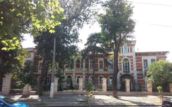 Землю, здания и имущество компании-производителя вин “Французский бульвар” выставили на продажу (фото) «фото»