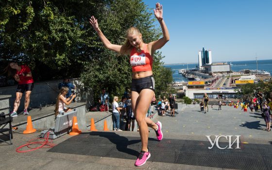 Забег на Потемкинской: 70 профессиональных бегунов преодолели 192 cтупеней (фото) «фото»