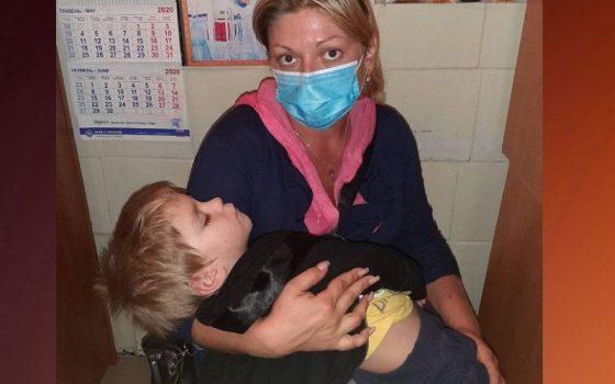 В Одессе мать публично избила своего ребенка: мальчик в больнице с сотрясением мозга, а горе-родителя забрала полиция «фото»