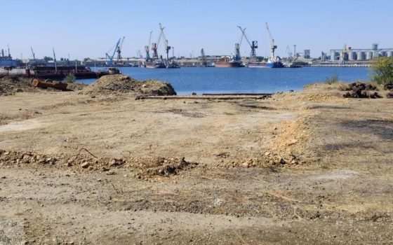 Delfi отправится в Черноморский порт: уже готов слип (фото, видео) «фото»