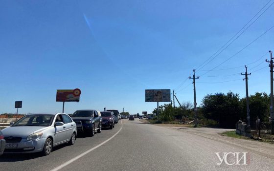 Между Одессой и Черноморском образовалась огромная пробка (фото) «фото»